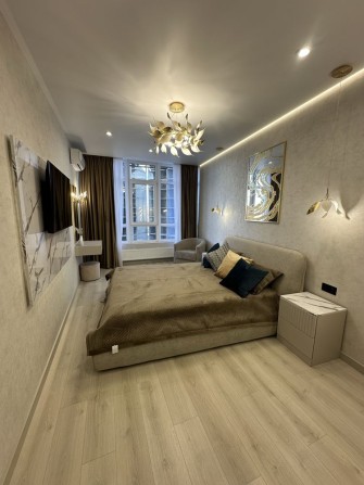 Сдам шикарную новую евротрешку ‼️Жк Атмосфера , Аркадия , первая сдача - фото 1