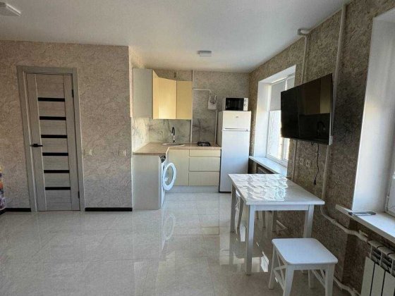 Здам 1 к.кв. з новим  евроремонтом ж/м Тополя 2 буд 26 Днепр