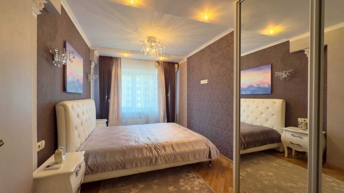 Оренда 2к квартири біля метро Печерськ! - фото 1