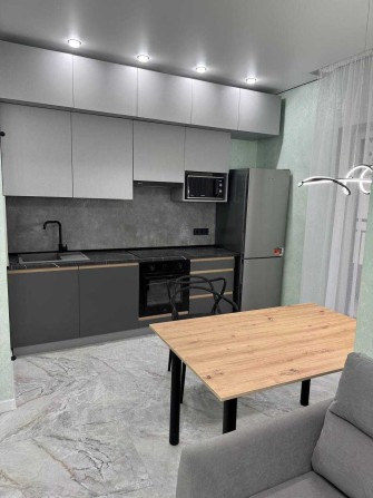 Сдам однокомнатную квартиру. ХОЗЯИН. На Краснова. Кадорр сити. Жемчужи - фото 1