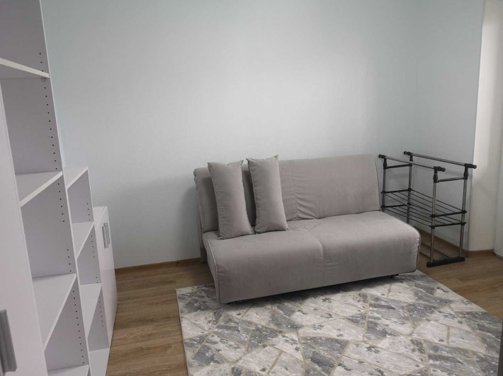 Найближча станція метро Святошин, б-р Жуля Верна, 6/10 - фото 1