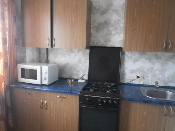 Сдаю срочно 1к.кв  И.Бедзая(Чкалова)- 3слободская,для 1-2 женщин,3этаж