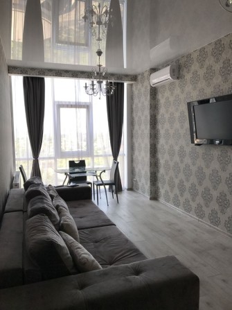 Сдам свою 2х комнатную квартиру с джакузи в Аркадии! - фото 1