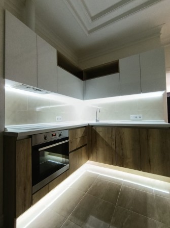 Сдам длит просторную квартиру в центре 16 Жемчужина вид моря, город - фото 1