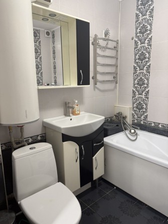 Безупречная ! 1- - комнатная квартира, Одесская! ВСЕ ВКЛЮЧЕНО! - фото 1