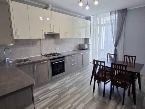 Оренда стильної квартири в новобудові Львов