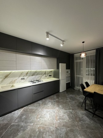 Оренда 3-кімнатної квартири на Стрийській - фото 1