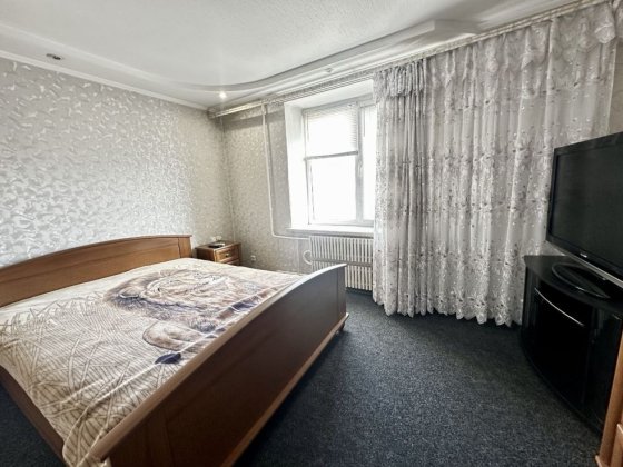 Сдам 2 комнатную квартиру Левый берег свет есть Дніпро