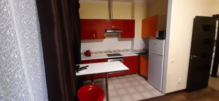 В аренду 1 комнатная стулия с автономным отоплением на Мазепы 31 - фото 1