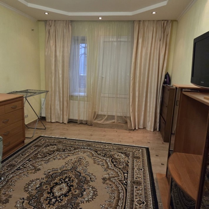 Сдам 1 комнатную квартиру на Посёлке Котовского возле Семьи - фото 1