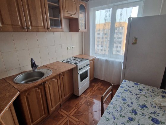 Здам 2 х кімнатну квартиру на Шафарика Львов