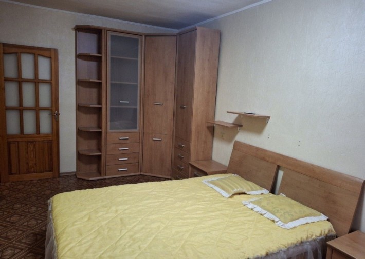 Сдам 2х комн квартиру м. 23 августа - фото 1