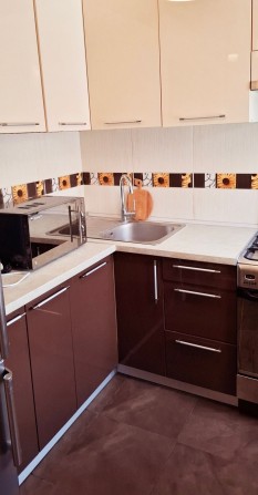 Сдам 2х комн квартиру Новые дома м. Дворец спорта - фото 1