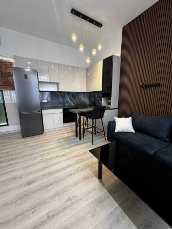 Оренда нової квартири в центрі міста - фото 1