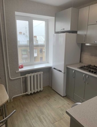 Сдам в аренду 1-комнатную квартиру центр.т1 - фото 1