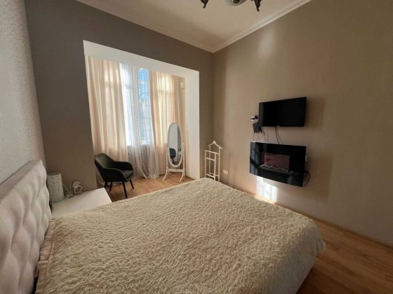 Сдается 2-комнатная квартира с дизайнерским ремонтом центре города.т1 Николаев