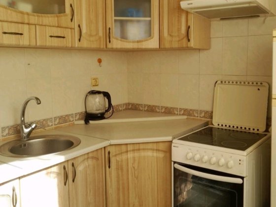 Сдам свою 1 кїмнатну квартиру метро Героев Труда .Дружби народов 202 Харків