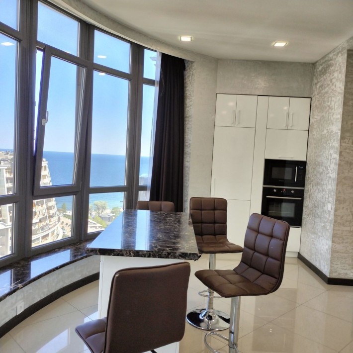 Сдам квартиру с прямым видом на море в Гагарин Плазе - фото 1