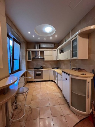 3х Сталинка 3/5 м Дворец Спорта - фото 1