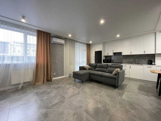 Вільна 1.03. Героїв УПА 73в. Кінескоп. 2 кім + кухня вітальня! Львов