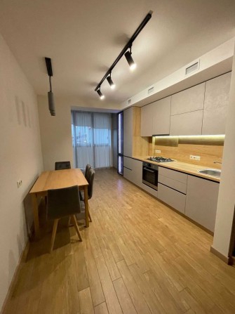 Оренда 3 кімнатної квартири у новобуді по вул. Шевченка (центр) - фото 1