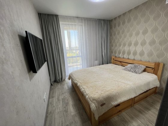 Аренда кухня студия и спальня ЖК Радужный Харків