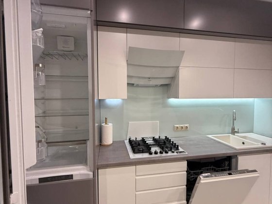 Оренда 3-кім. квартира 95 м.кв., в. Жасминова Львов