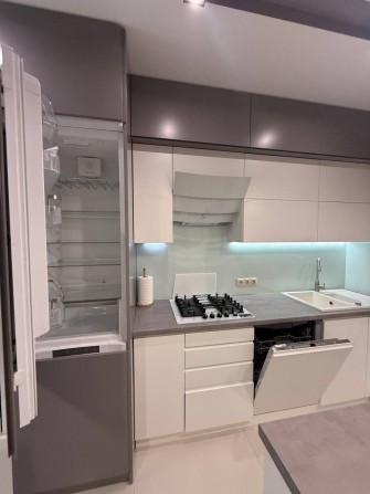 Оренда 3-кім. квартира 95 м.кв., в. Жасминова - фото 1