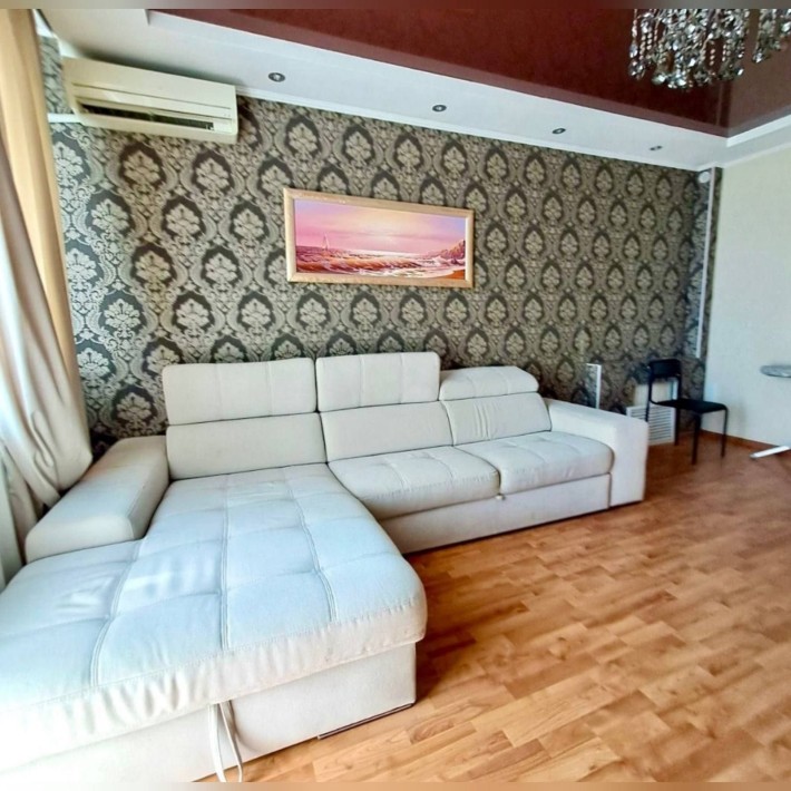 2 квартира проспект Гагарина, м спортивная , м Левада - фото 1