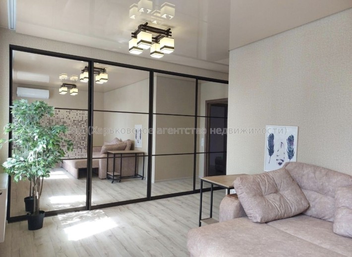 2 квартира ЖК мира 1 новострой м масельского - фото 1