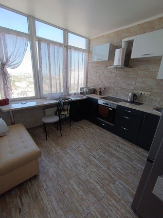 Сдам 1ую квартиру ЖК 34 Жемчужина, Бассейна.Центр вблизи.Панорама моря - фото 1