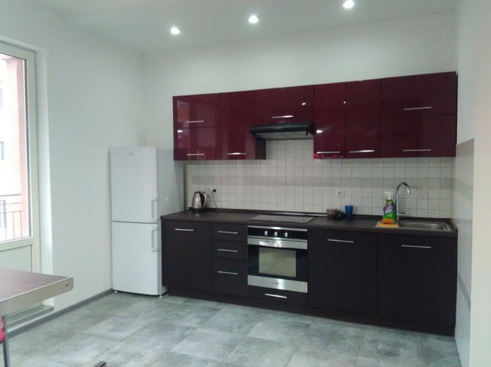 Сдаю 2 х комн квартиру рядом ЖК Одесские традиции - фото 1