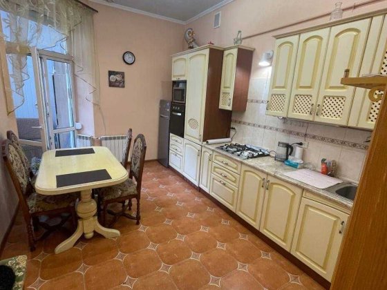 Оренда 2 кім квартири ближній центр Львов