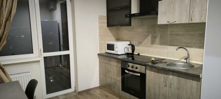 Здам 2кв. 55кв.м., вул.Прохорівська/ М'ясоїдівська - фото 1