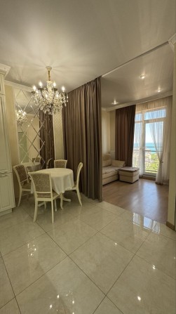 Сдам видовую евродвушку, Французский бульвар, 8 Жемчужина - фото 1