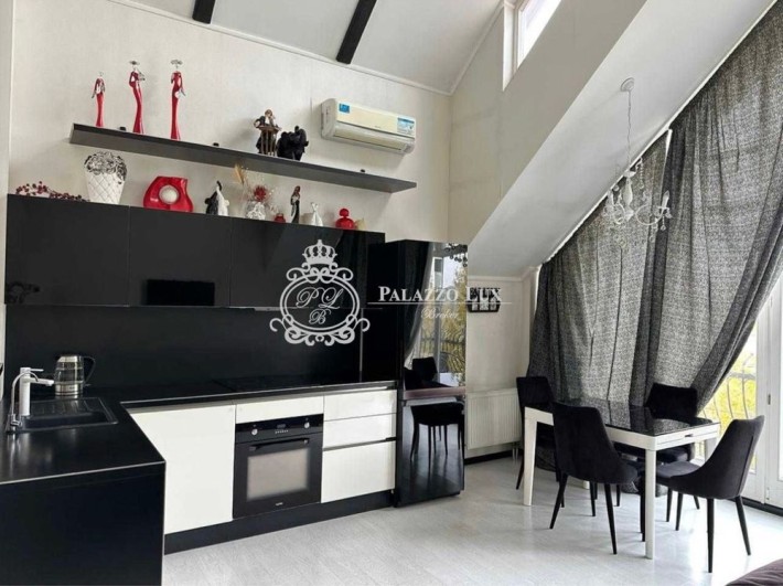 Аренда 4 ком кв,  135 м2 ЖК Садовая Горка, Подземн Паркинг , Центр - фото 1