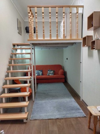 Сдам 1-коматную студию/ Центре города / Жуковского угол Пушкинской. - фото 1