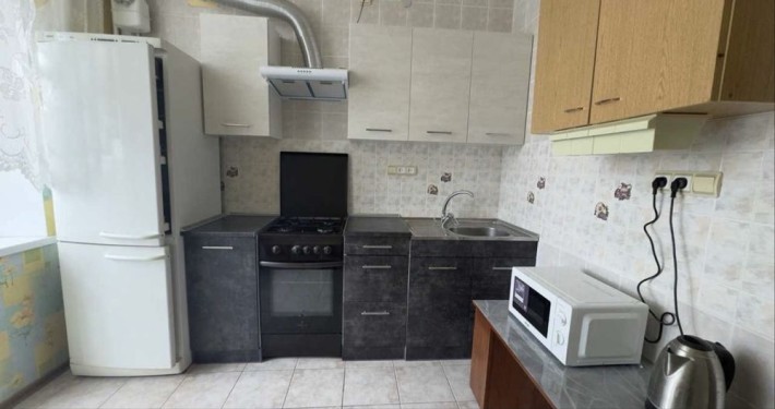 Реальная 2-ка на Защитников Украины, Героев Харькова 96-А - фото 1