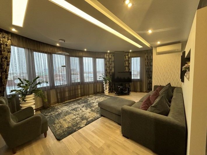 Аренда 2к. Новострой Центр Паркинг ул. Пушкинская - фото 1