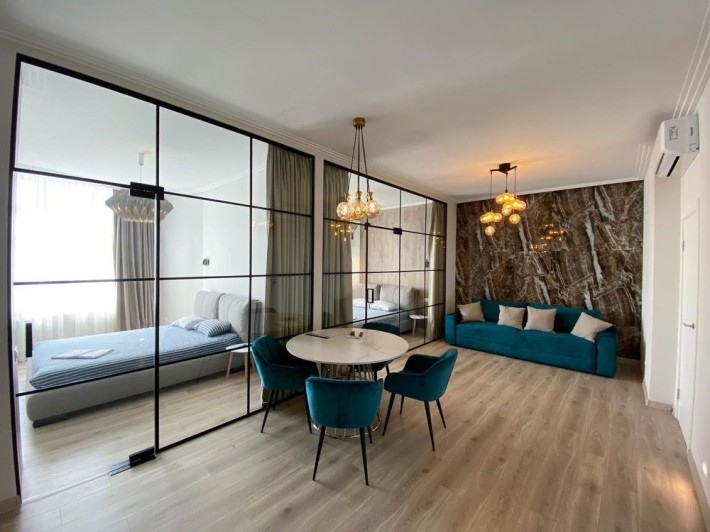 Аренда новой 3к в Аркадии - фото 1