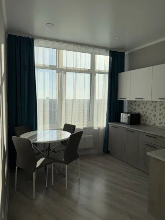 Сдам 1 ком кв ЖК 48 Жемчужина Каманина Аркадия Парк Юность Код1194 - фото 1