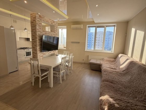 Оренда 4 кімнатноі квартири Перемоги , 66о Харків