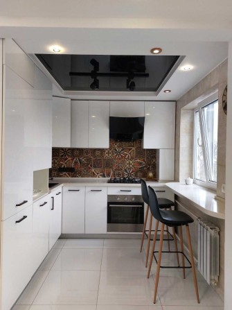 Сдам 3 комн. кв метро Дворец Спорта - фото 1