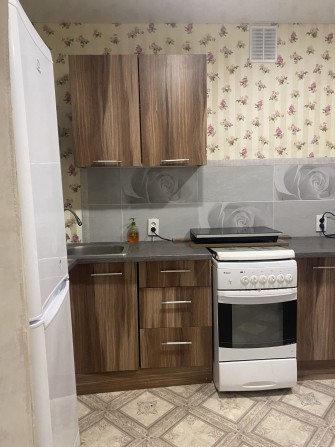 Сдам 2 кв  Дворец Спорта  ЖК Маршал 12000 гр. - фото 1