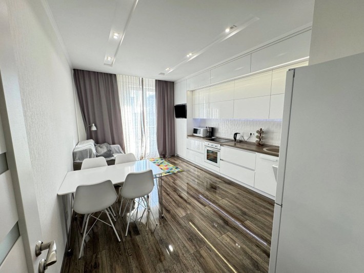 Срочно сдам квартиру в ЖК"Бельэтаж", ул. Леонтовича 16А/Музкомедия - фото 1