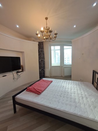 Сдам красивую однокомнатную квартиру на Говорова 10\3, Парк Победы - фото 1