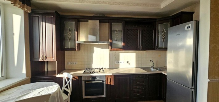 Сдам 2 комнатную квартиру новострой с ремонтом вблизи метро - фото 1