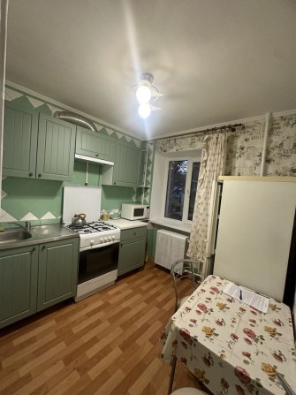 Сдам 1-ную кварт р-н Черемушки ул 1-я ст Люст дор / ул Космонавтов - фото 1