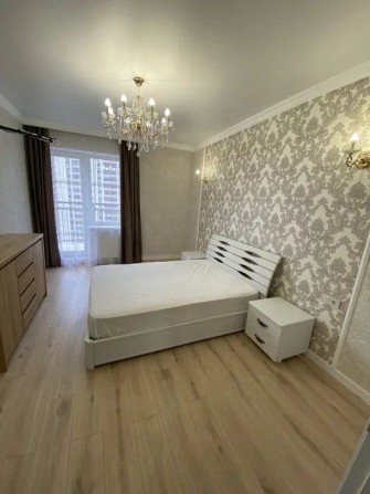 Сахарова, первая аренда, квартира в новом доме, балкон, охрана - фото 1