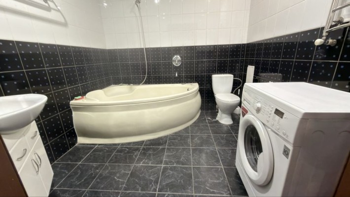 Оренда 2-х в новобудові в районі ,,Метроʼʼ - фото 1